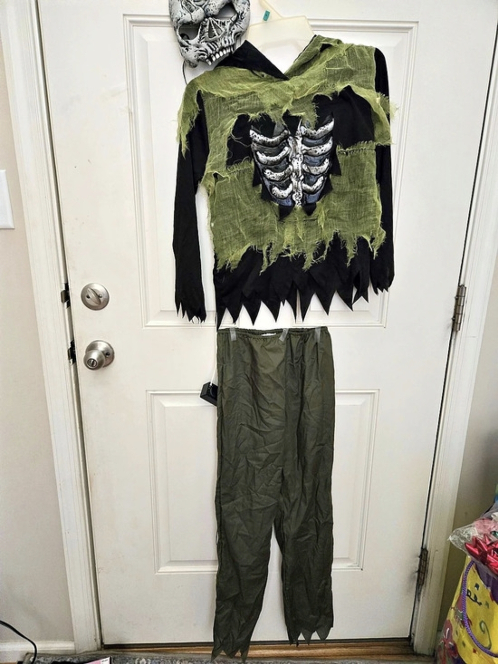 Boys Halloween Skeleton Costume Medium Green Black New In Open Bag